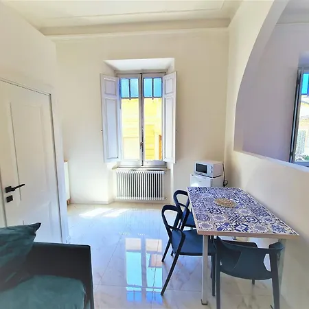 Allegra With Jacuzzi Apartment