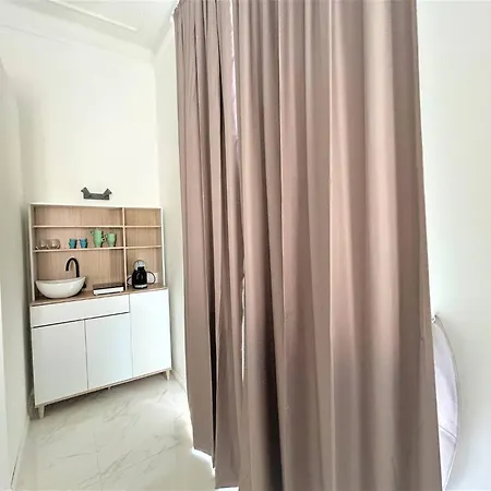 Apartment Allegra With Jacuzzi