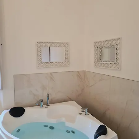 Allegra With Jacuzzi Appartement *